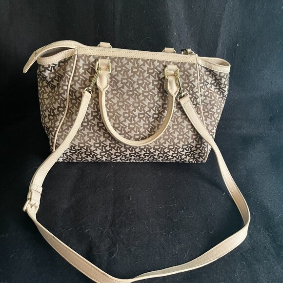 *NWT* DKNY Tan/Chocolate Brown Crossbody/Carry Handle Purse/Bag - Picture 9 of 12